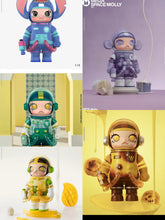 Mega Space Molly 400% limited collection-Preorder