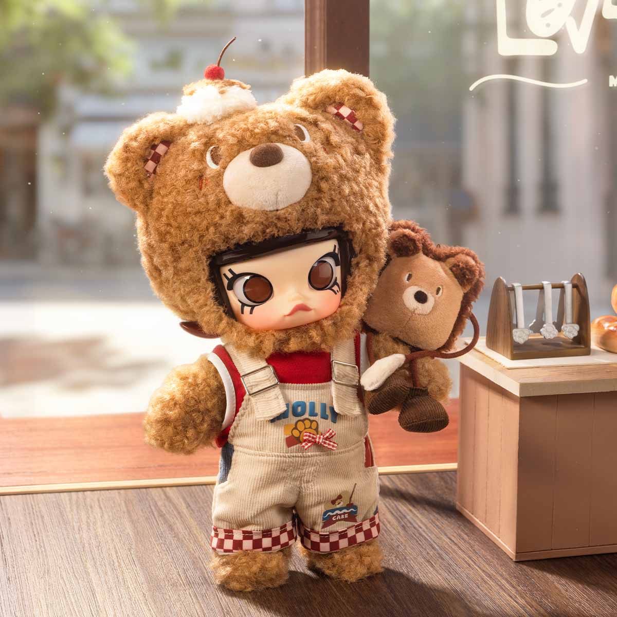 MOLLY Bear Bread 1/8 Action Figure-preorder