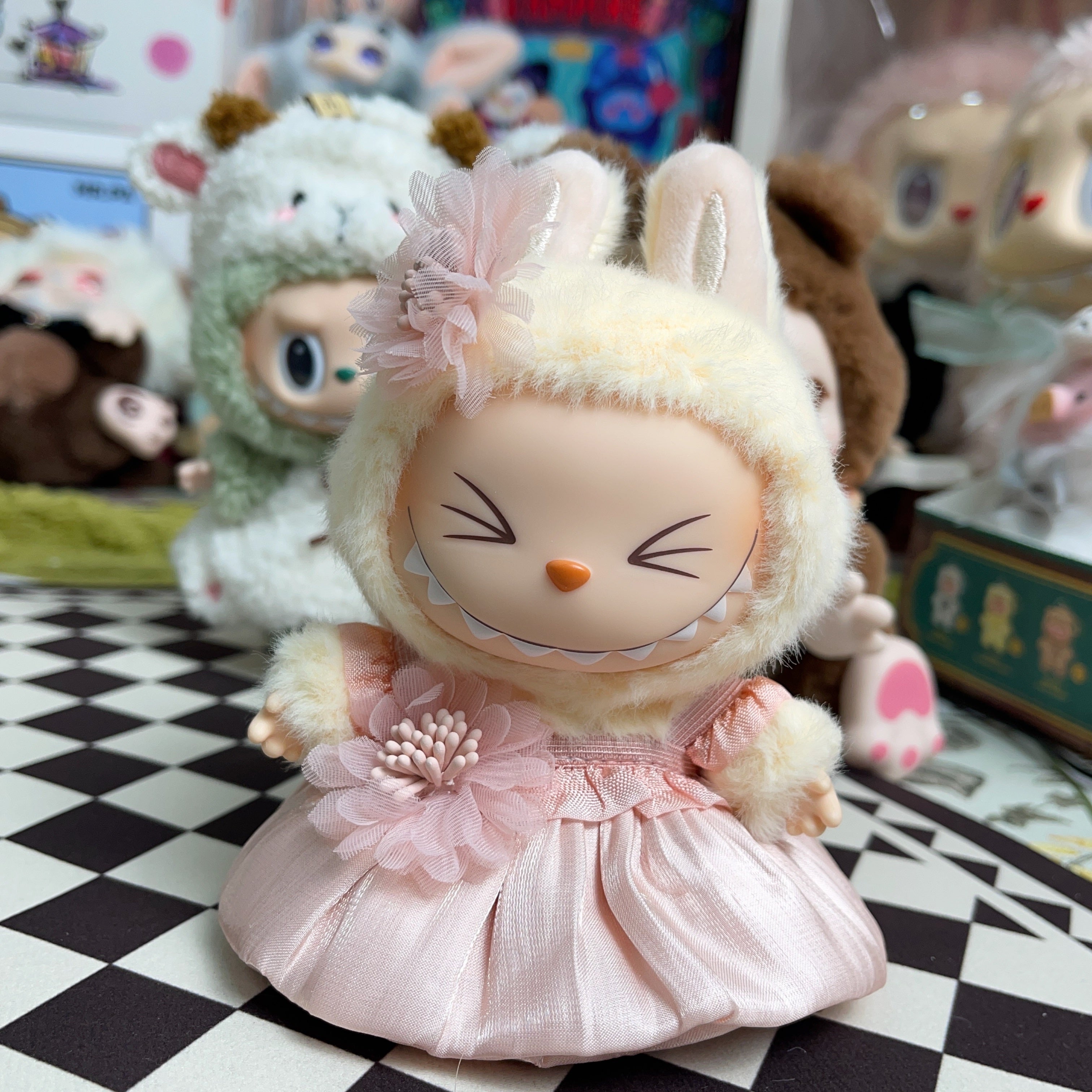 Stuffed toy  Clothes Pink and White Labubu or Kimmon or Liilas Cat Clothes