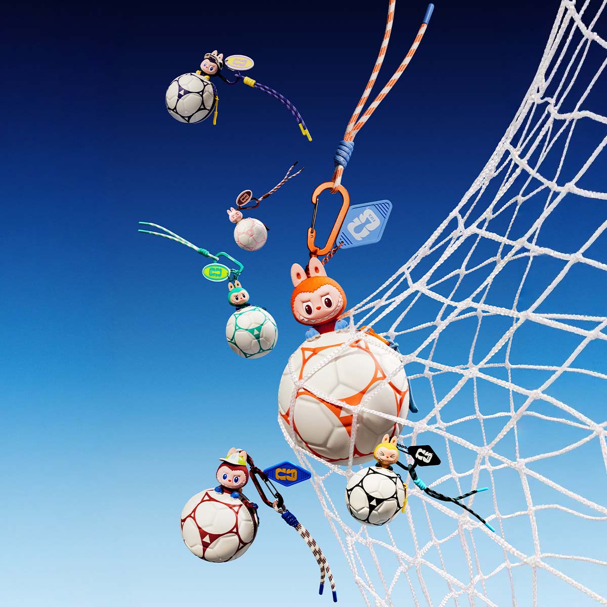 THE MONSTERS ¡Á FIFA SERIES - Football-shaped Mini Bag Blind Box