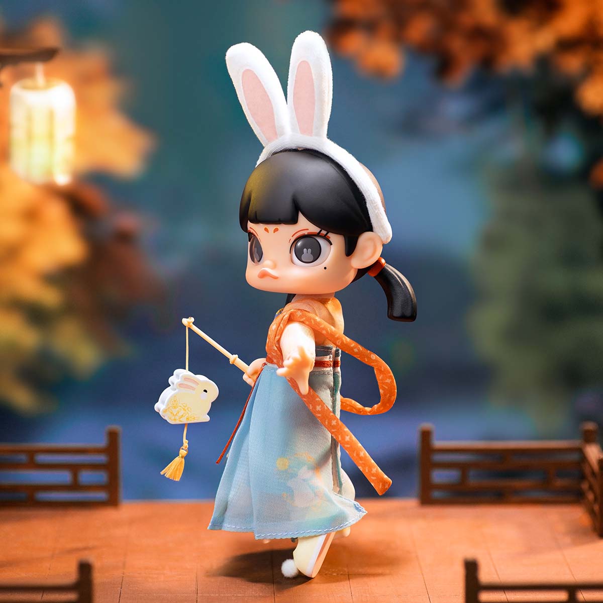 MOLLY Lantern Show Action Figure-preorder